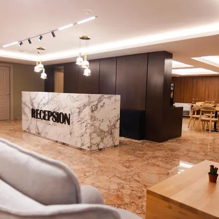 Hotell 6 Marsi Golem (Tirana)