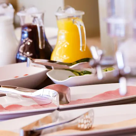 6 Marsi Отель 4*