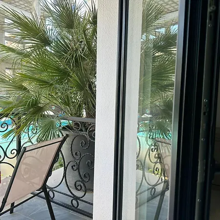 Отель 6 Marsi Голем