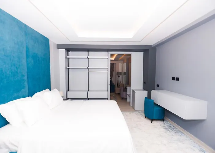 Hotel 6 Marsi 4*