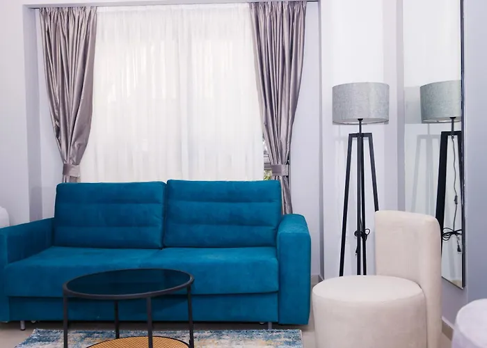 Hotel 6 Marsi