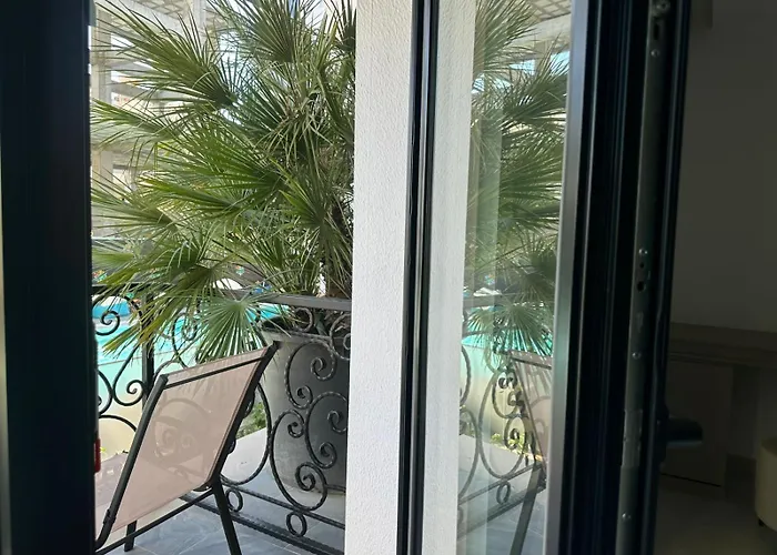 Hotel 6 Marsi Golem (Tirana)