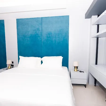 6 Marsi 4* Golem (Tirana)