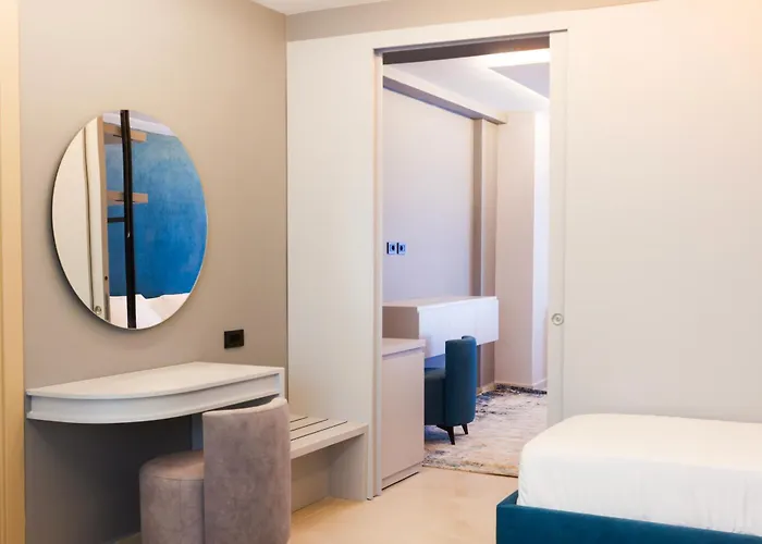 6 Marsi Golem (Tirana)